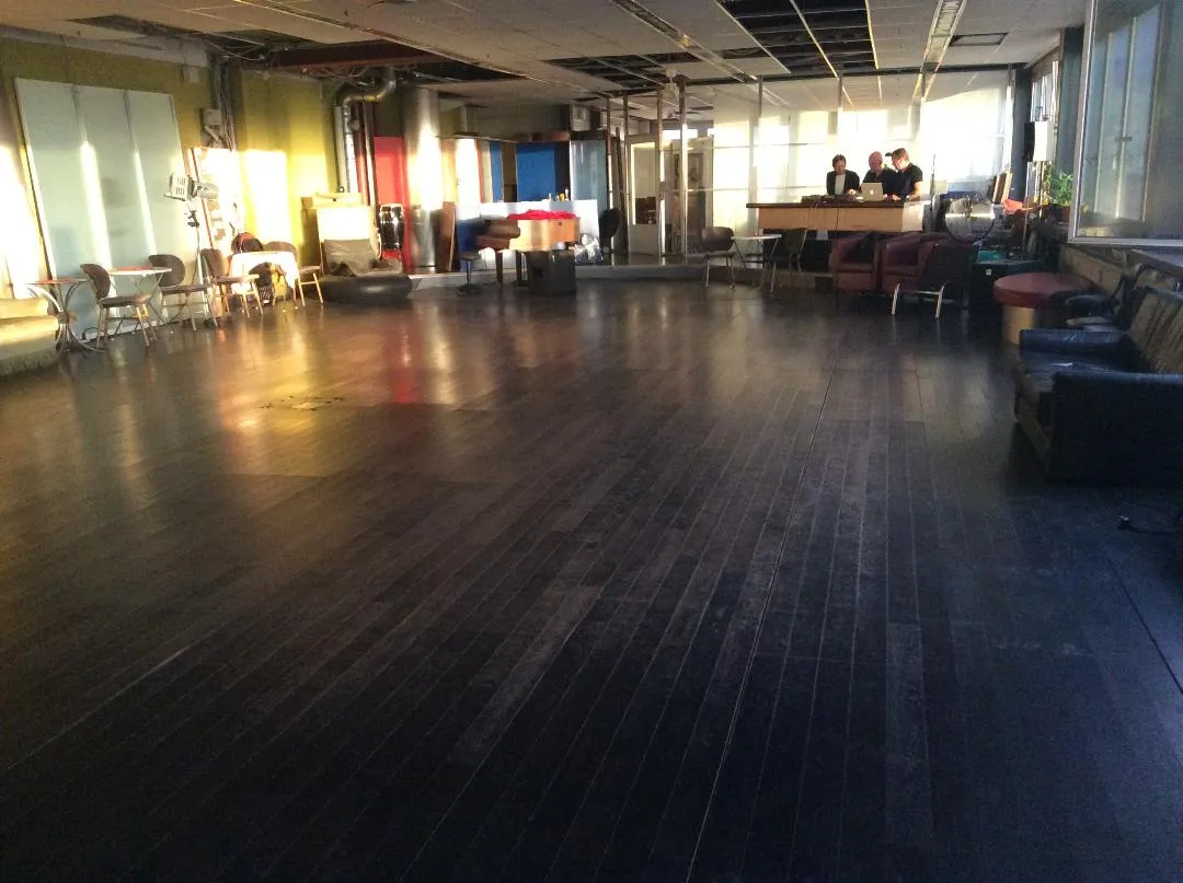 Lachdach Pling — tanz-studio in Thalkirchen, München — 3