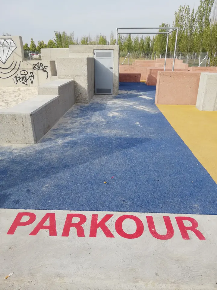 Parkour Park Zaragoza — calisthenics-studio en Parque Goya, Zaragoza — 2
