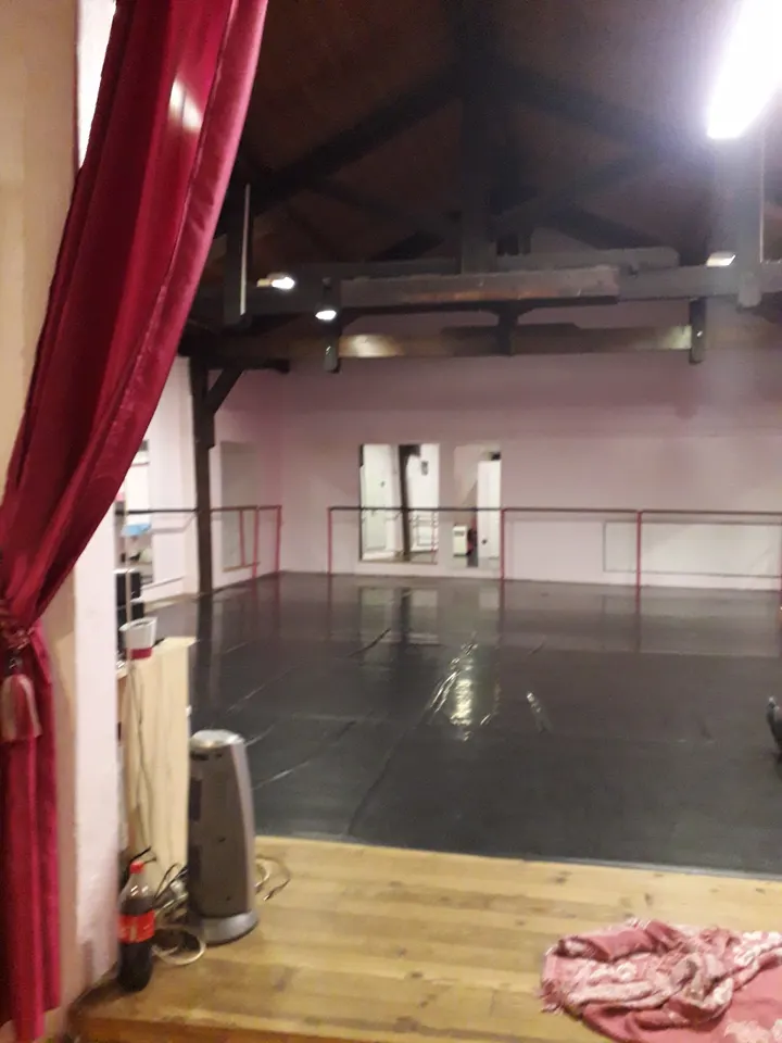 Jaunet Pascale — danse-studio à Saint-Augustin - Tauzin - Alphonse Dupeux, Bordeaux — 2