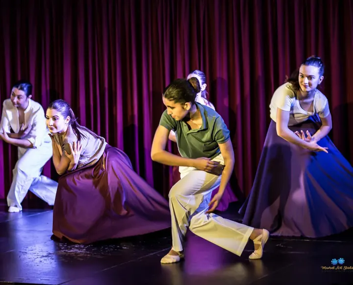 ESCOLA DE DANSA NEUS GARCIA — baile-studio en Barcelona — 4
