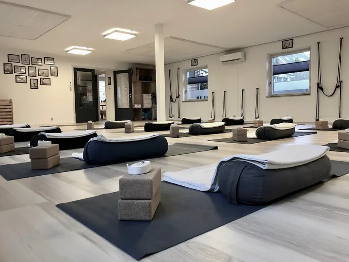 Krab-Bjerre Yoga & Sundhed — yoga-studio i Struer — 3