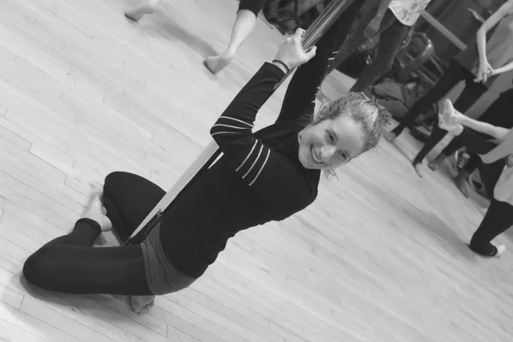 Floating Fitness - Pole Dance & Aerial Yoga — Pole Fitness in Perry Vale, London