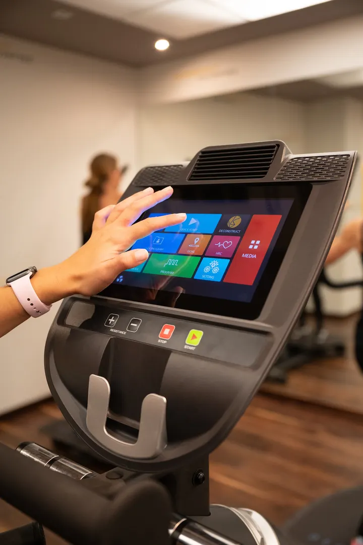 Cardio 30 Studio Deconfree — ciclismo-studio en Valladolid — 3