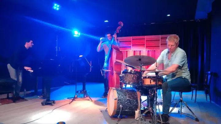 Clasijazz — baile-studio en Almería — 5