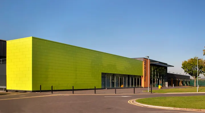 Hanworth Air Park Leisure Centre & Library — fitness studio in London — 4