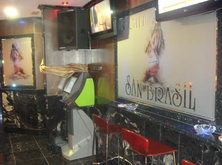 STRIPTFELLAS LAP DANCE — pole fitness-studio en Benidorm — 4
