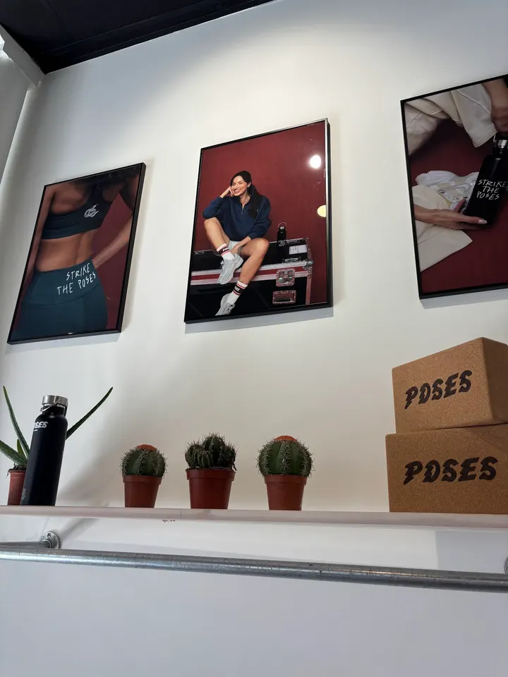 Poses - Saint-Lazare — Barre à Paris 9e Arrondissement, Paris