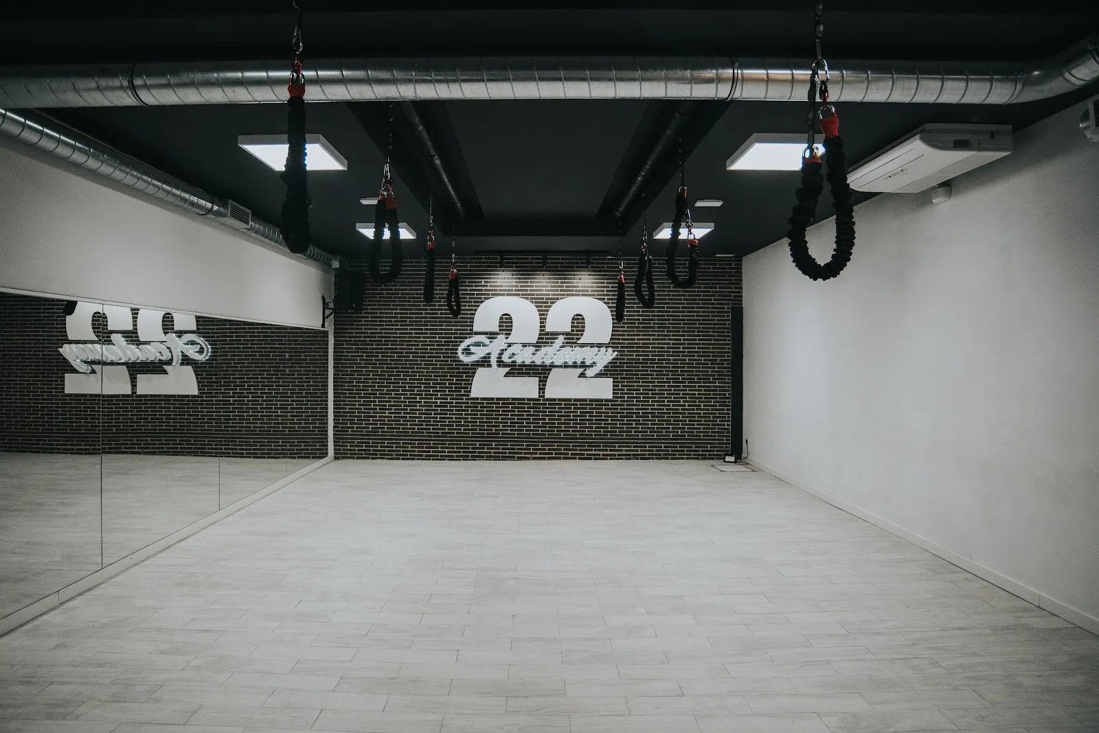 22 Academy — baile-studio en Irun — 3