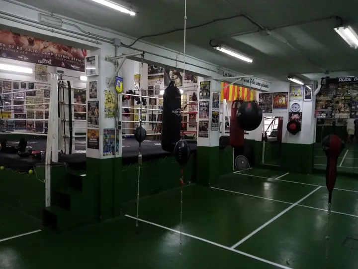 TSUBOXTEAM (Club Boxeo San Cristóbal) — artes marciales-studio en el Grau, Valencia — 3