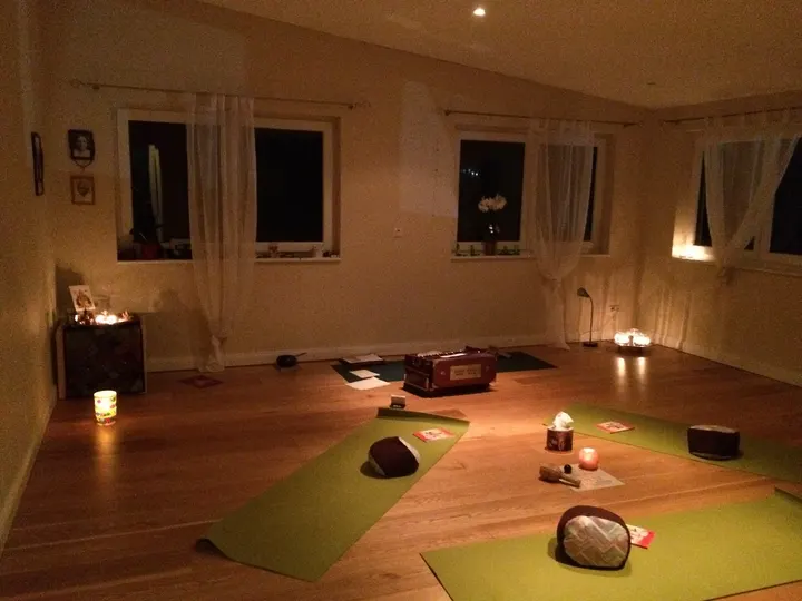 Karuna Mayi Yoga — yoga-studio in Fechenheim, Frankfurt am Main — 3