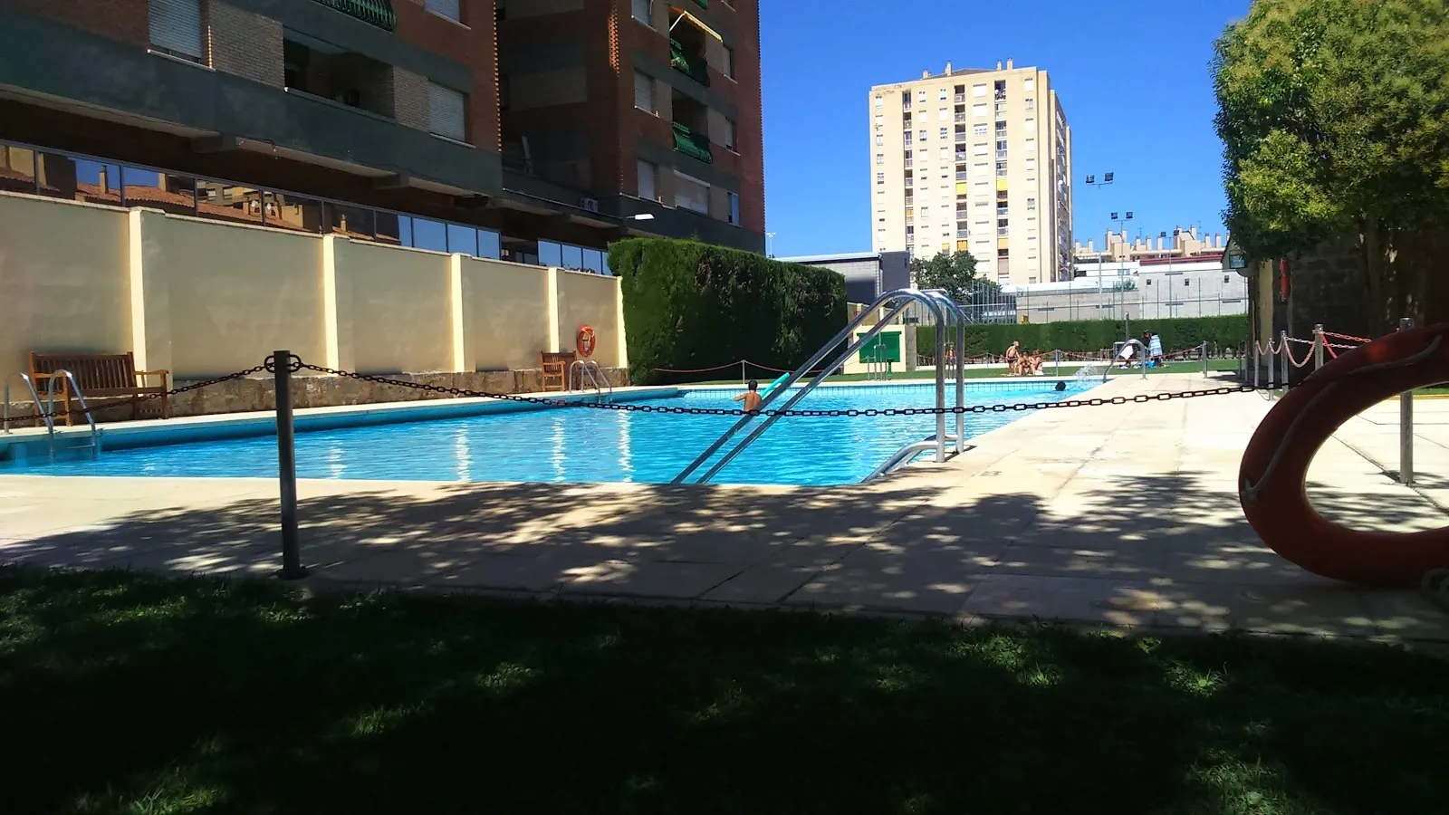Complejo Deportivo Ruiseñor — estudio de fitness-studio en Huesca — 3