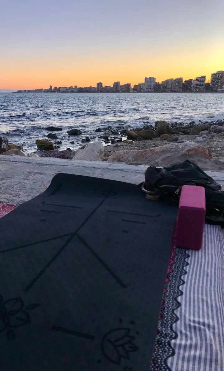 Inward Flow. Yoga & Movement. — yoga-studio en Fuengirola — 5