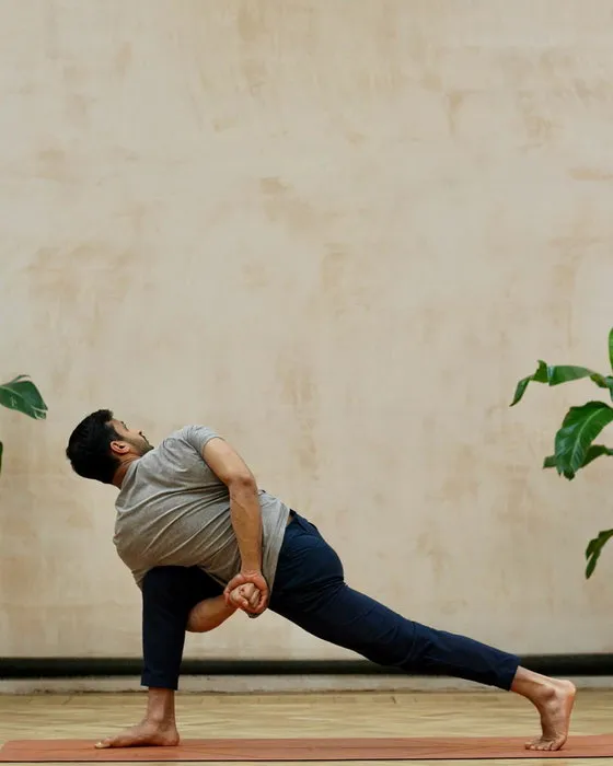 Ammar Bass Yoga — yoga-studio in London — 3