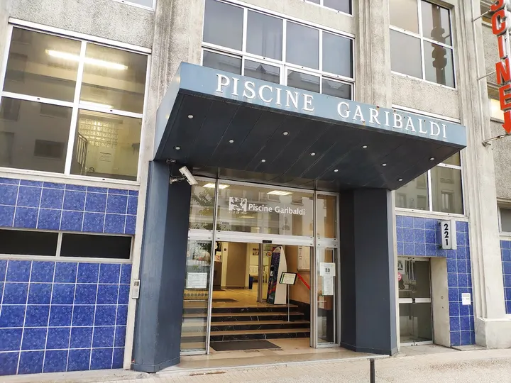 Piscine Garibaldi — studio à Lyon — 5