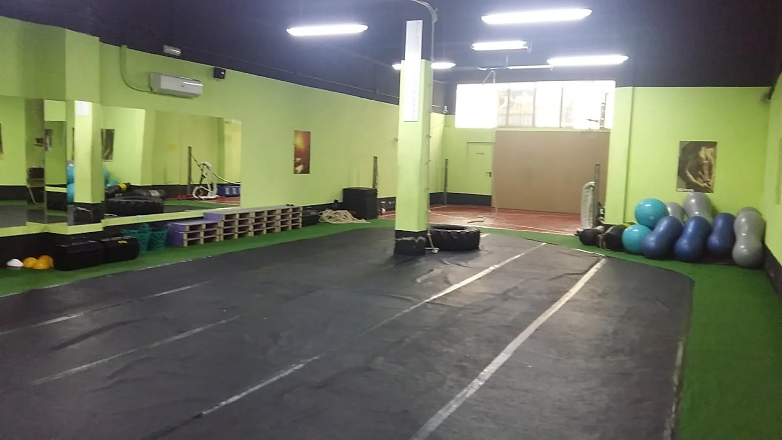 Body's — estudio de fitness-studio en Sarria — 3