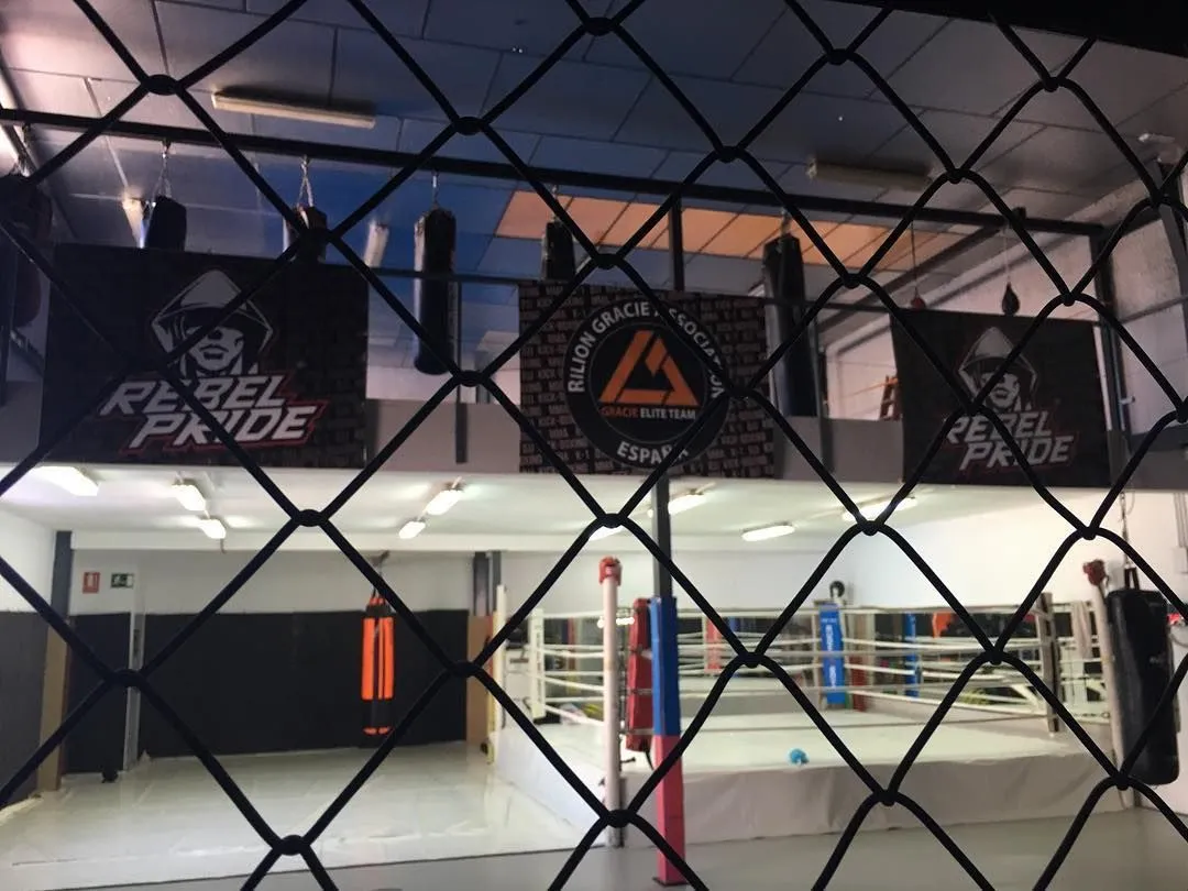 REBEL PRIDE Club de artes marciales mixta y deportes de contacto — kampsport-studio i Málaga — bild 5