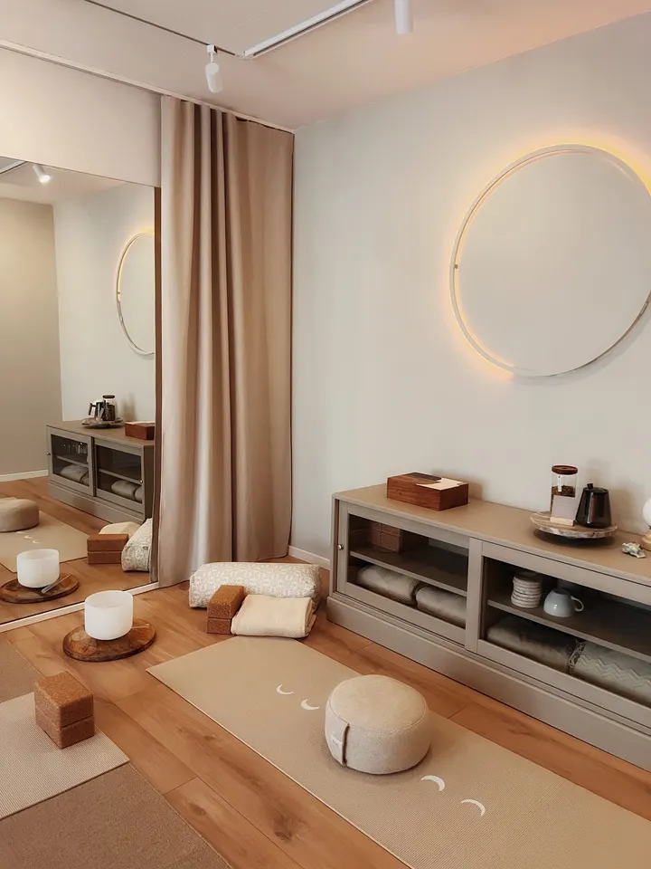 Luna Studio Augsburg | Bobingen | Yin Yoga — yoga-studio in Bobingen — 3