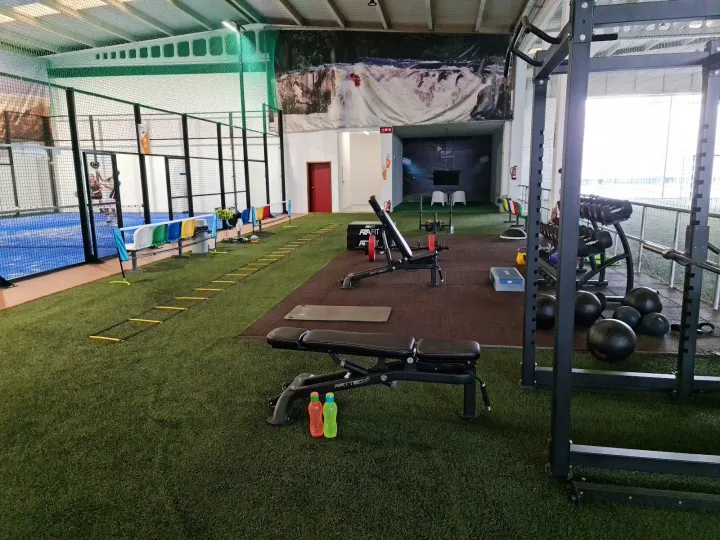Play Sport Center Famalicão — Ginásio em Nespereira, Vila Nova de Famalicão