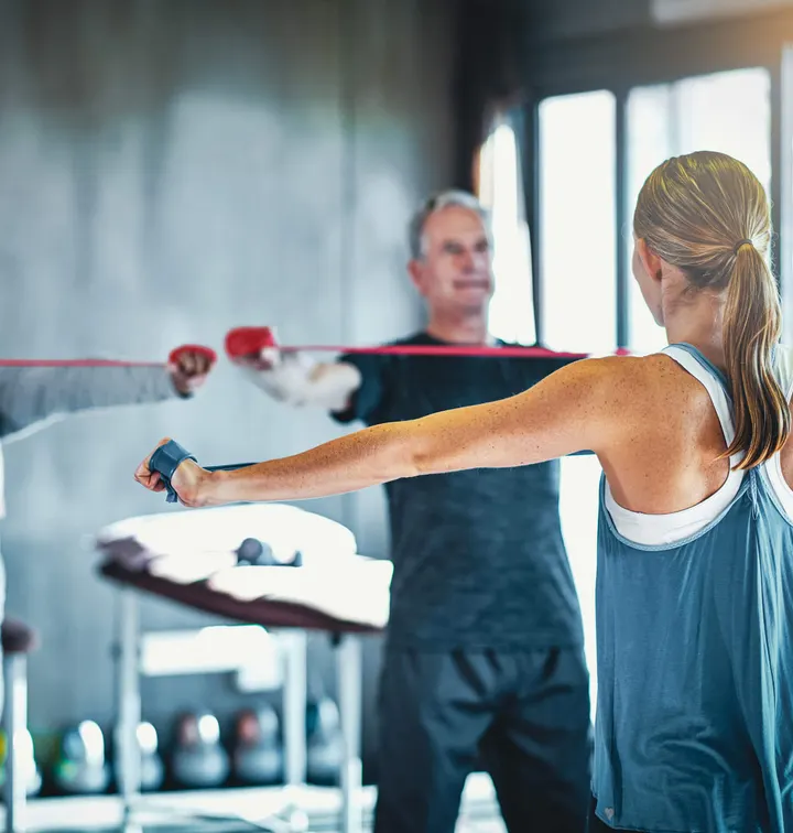 Healthness Fitness & Physio Fürth — Fitnessstudio in Ronhof, Kronach, Fürth