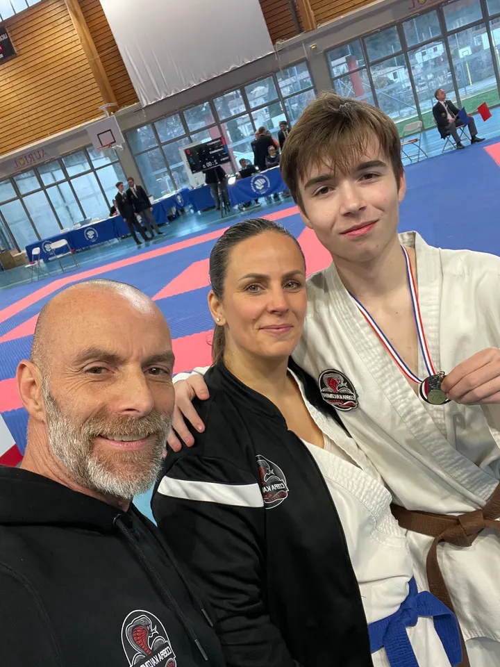 COBRA KAI COMBAT — arts martiaux-studio à Ollioules — 5