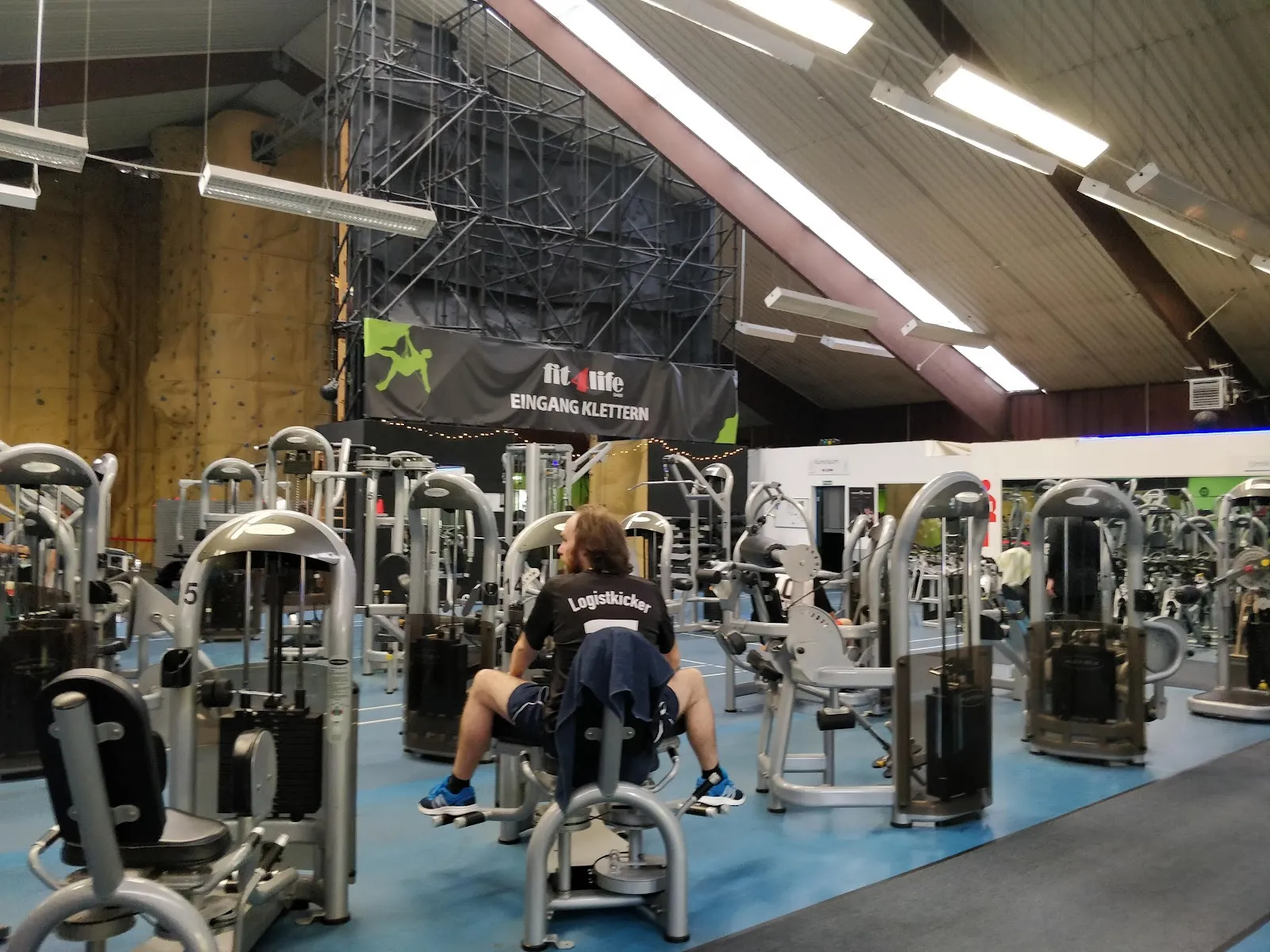 Fit4Life GmbH — fitnessstudio in Neudorf-Süd, Duisburg — 3