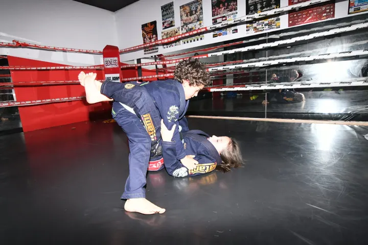 Kontact Sport — mma-studio en Oviedo — 5