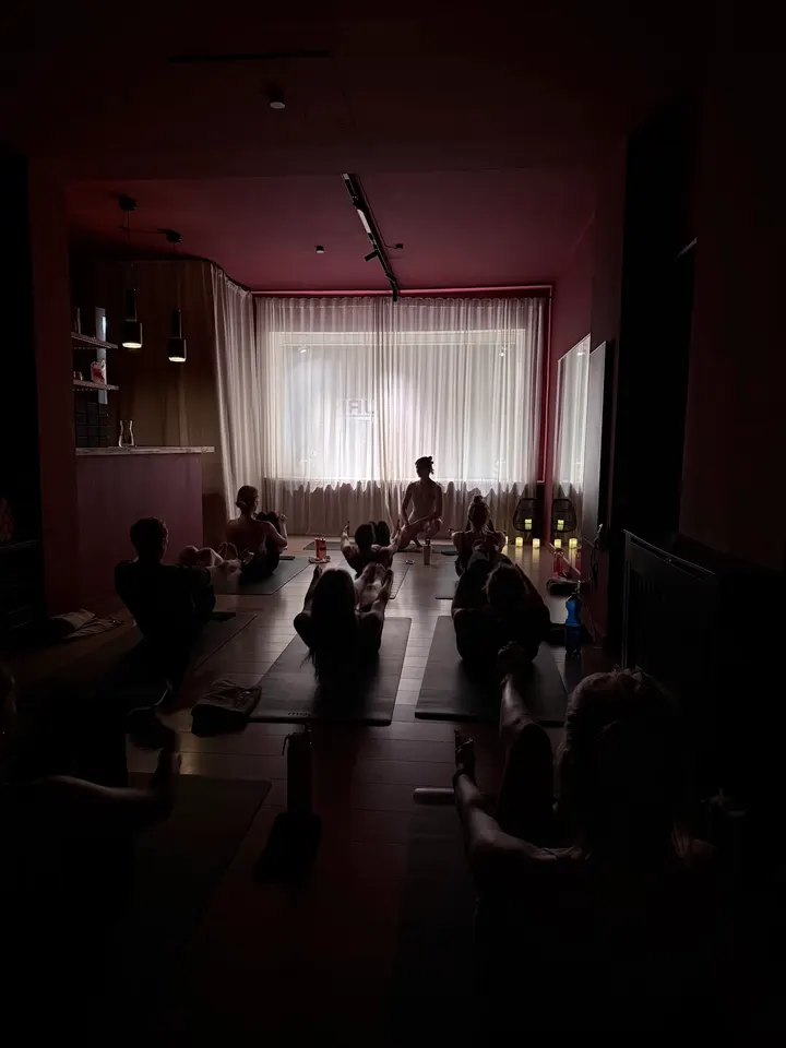 SLOW BURN — yoga-studio in Flingern Nord, Düsseldorf — 2