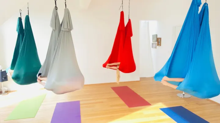 Yogaluft Aerial Yoga — yoga-studio in Neustadt/Süd, Köln — 3