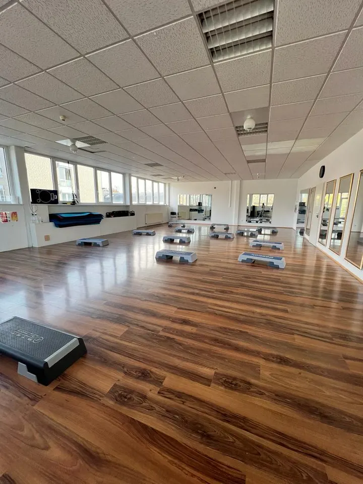 Anne K Sportpunkt TuS Wesseling — fitnessstudio in Gemarkung Berzdorf, Köln — 2