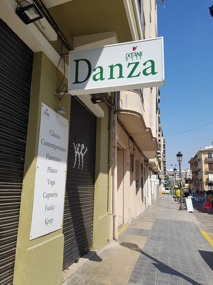 BOTÀNIC ESPAI DE DANSA — Baile en el Botànic, Valencia