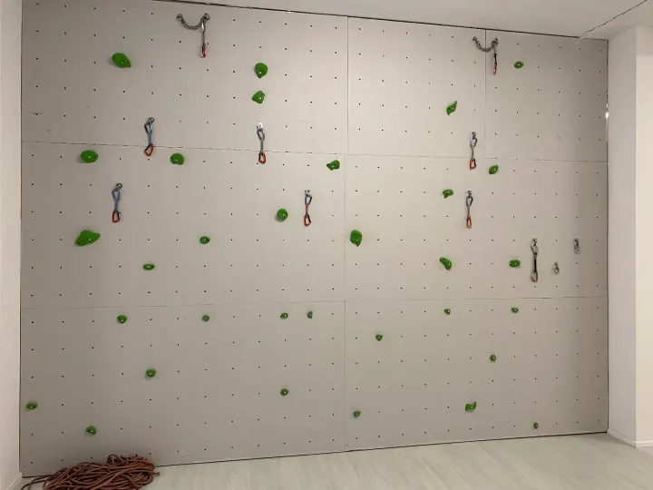 Over Climb — arrampicata-studio a Santa Lucia — 3