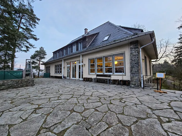 Dhamma Dvāra Vipassana Meditationszentrum — meditation-studio in Triebel/Vogtland — 3