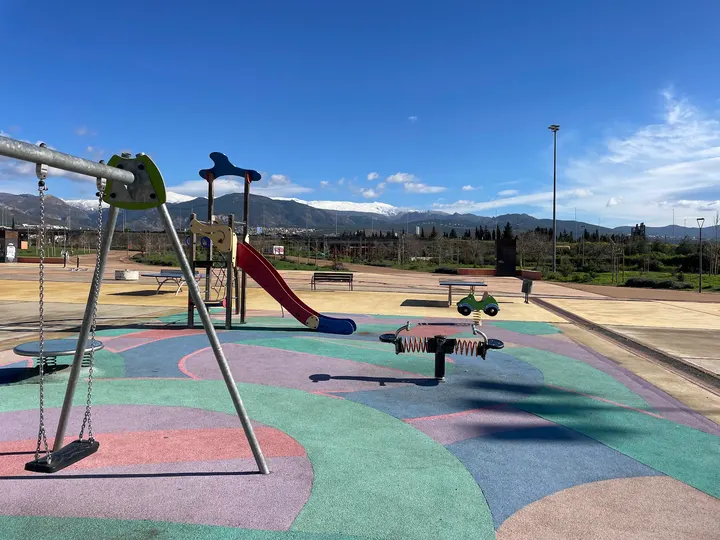 Parque de calistenia — calisthenics-studio en Zaidín - Vergeles, Granada — 2
