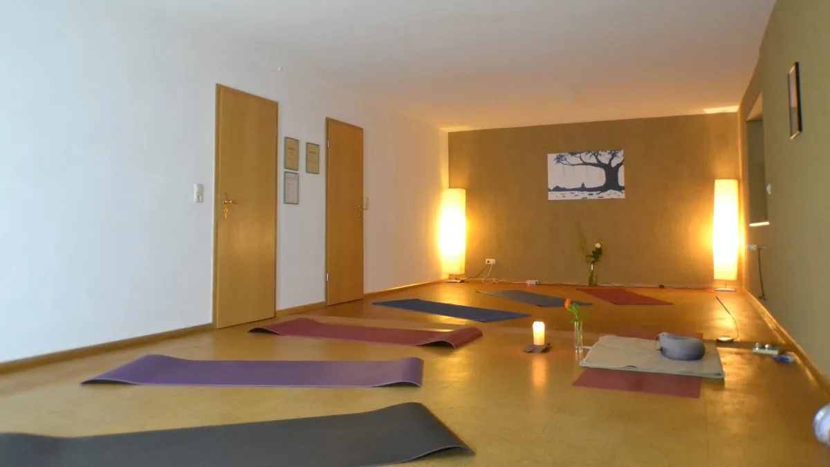 Yoga mit Uli — yoga-studio in Föhren — 2