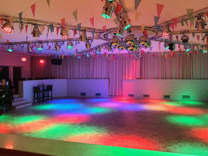 WIPPER - WE CAN DANCE FOREVER @Bruchsal — Tanz in Karlsruhe