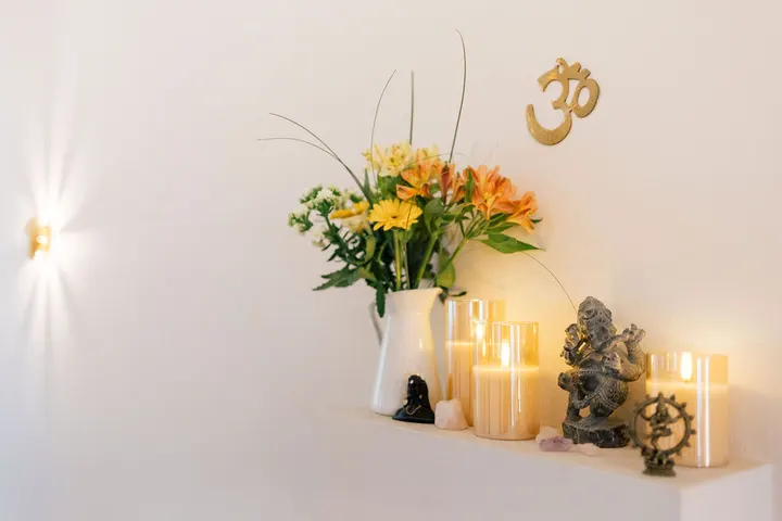 Santosa Yoga — Yoga in Obergiesing, München