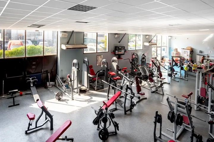 Mega Form Apt — salle de fitness-studio à Apt — 2