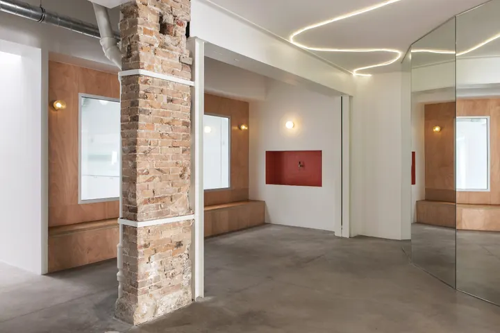 KAH studio and coffee — Yoga à Paris 10e Arrondissement, Paris