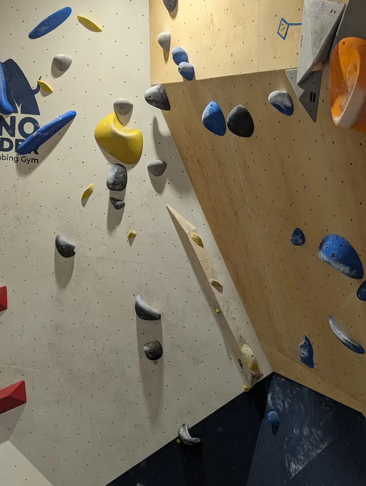 Rhino Boulder — bouldering-studio in Plaistow, London — 3