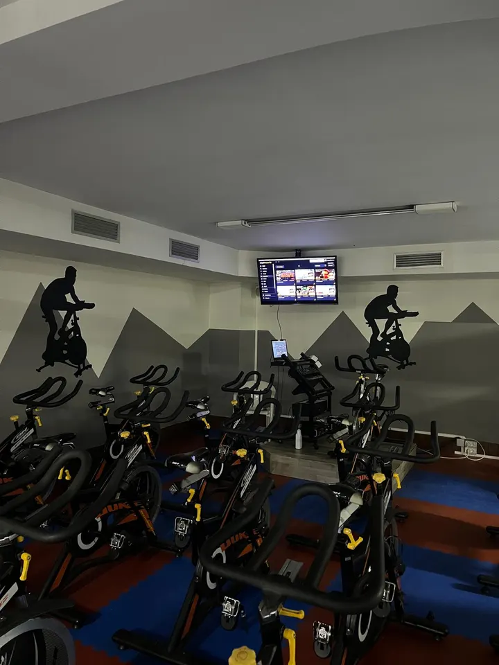 Gimnasio Body Gym — Estudio de fitness en Kanpanzar, Portugalete
