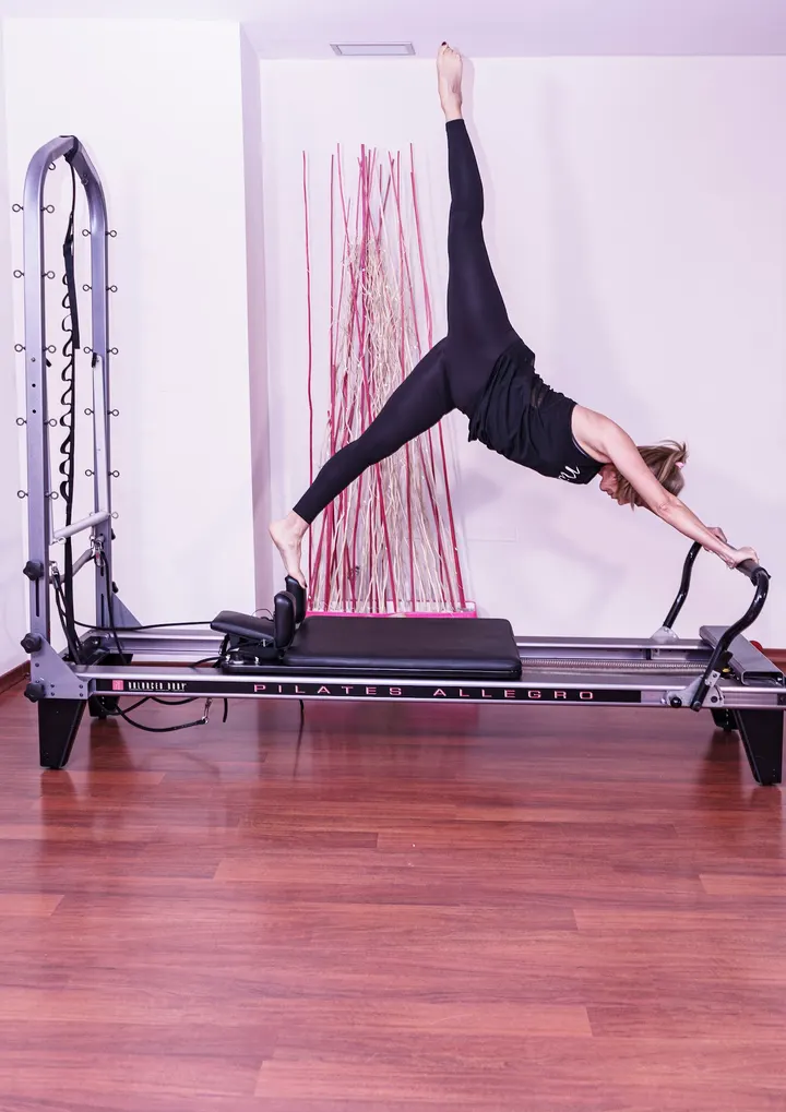 Isabel Araus Pilates Studio — Pilates en Oliveros, Almería