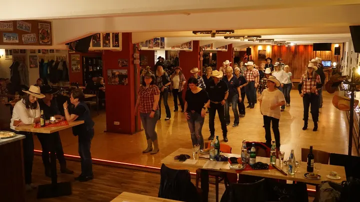 CHEM-VALLEY Line Dancer Chemnitz e.V. — Tanz in Schloßchemnitz, Chemnitz