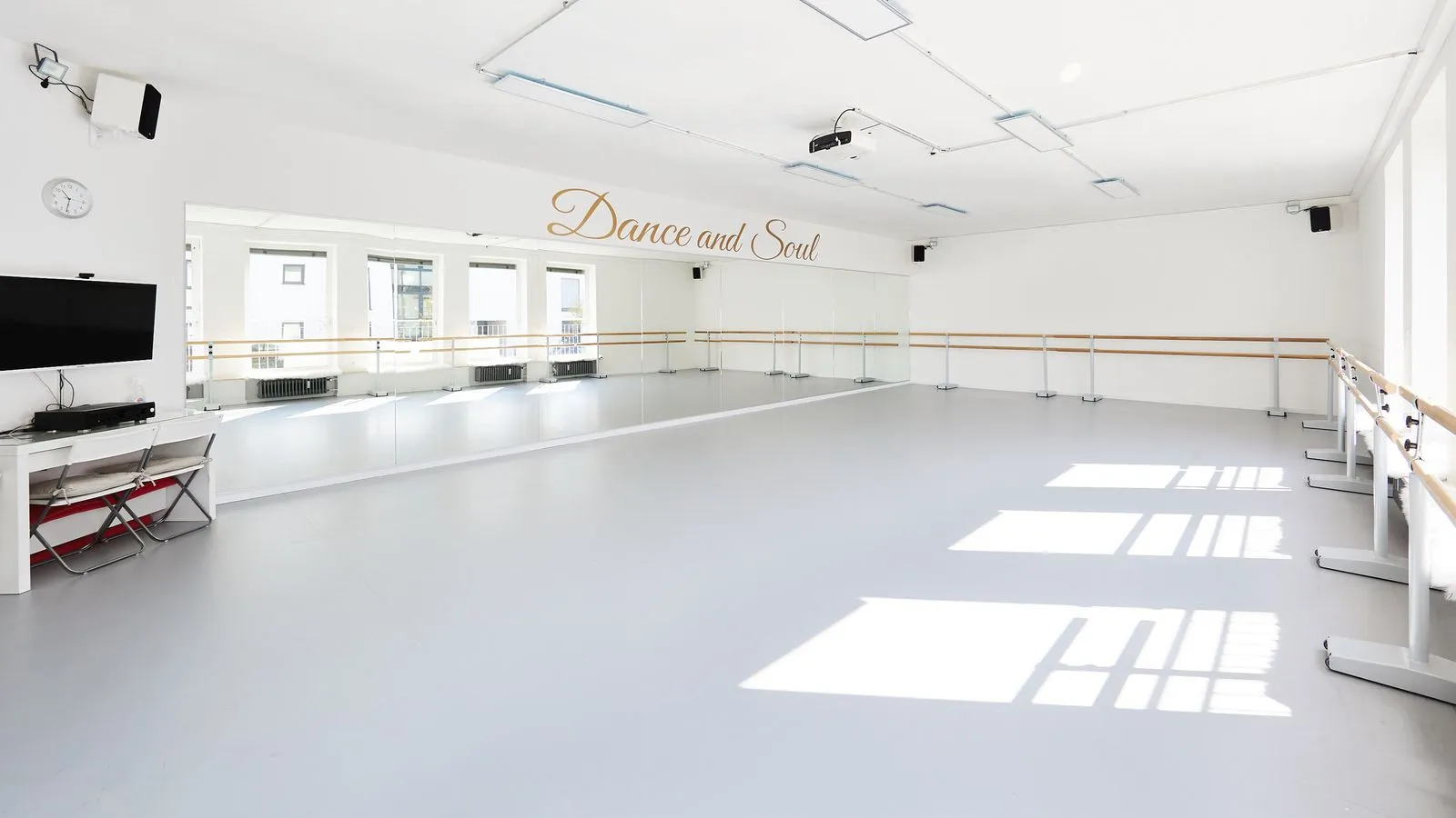 Dance and Soul Studio -  die Ballett- und Tanzschule in Pasing — dans-studio i München — 2