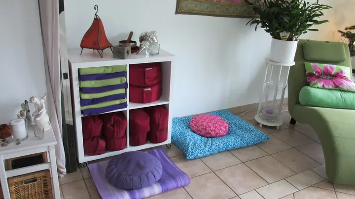 Gesang und Yoga - Sandra Trebing — yoga-studio in Odenthal, Köln — 2