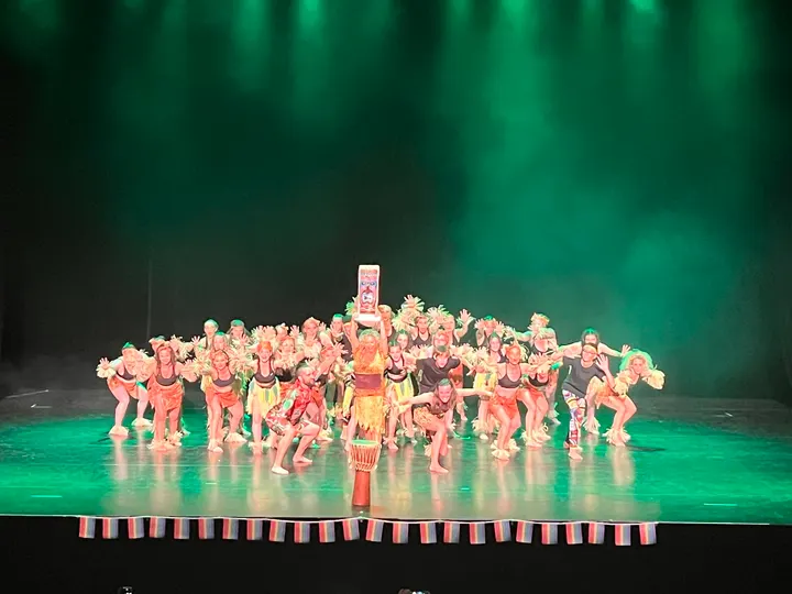 AU SNOS DANSE A 2 — danse-studio à Québrais, Saint-Nazaire — 2