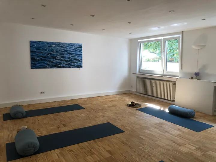 Raum am Fluss — Yoga in Lindenhof, Mannheim