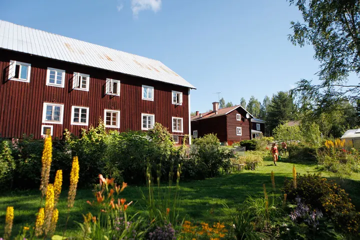 SATYANANDA YOGA SVERIGE — yoga-studio i Öst på stan, Umeå — 2