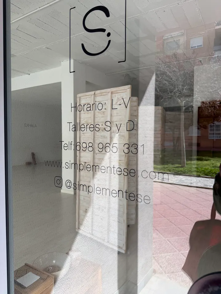 Simplementese — Yoga en Casas del Camino de Churra, Murcia
