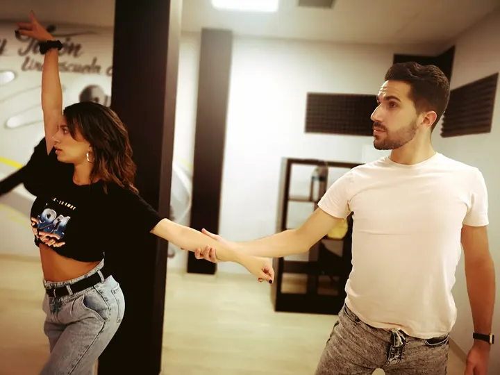 Escuela De Baile Clave y Tacón Las Palmas (Bachata, Salsa y mucho más) — baile-studio en Guanarteme, Las Palmas de Gran Canaria — 2