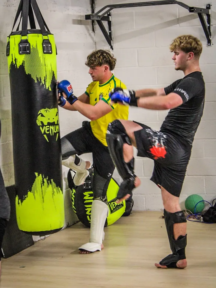 TEAM MMA AMBITION — arts martiaux-studio à Écuires — 3